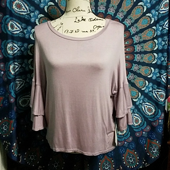 Timing Tops - CLEARANCE! Bell Sleeved Top